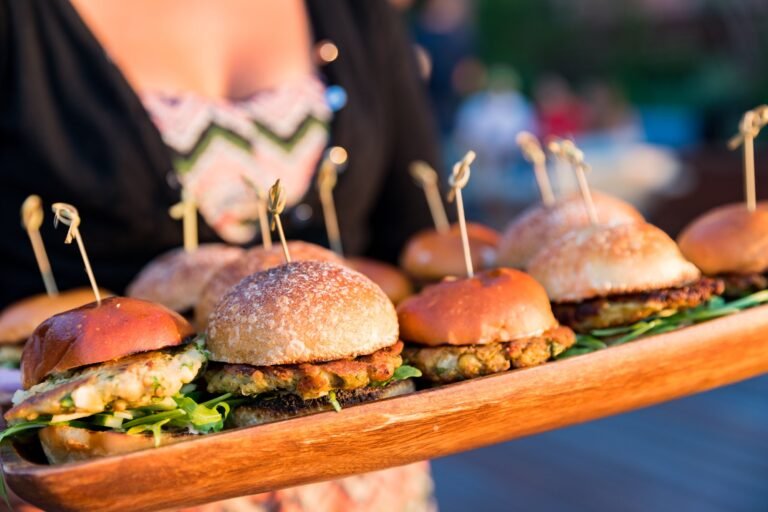 sweetgreen burgers 768x512