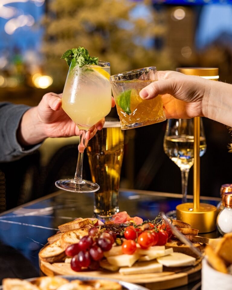 Stella Bar and Restaurant Platter and Drinks 768x960